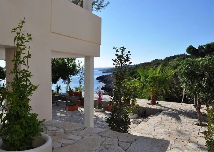 Viadelmare Bed & Breakfast Patù