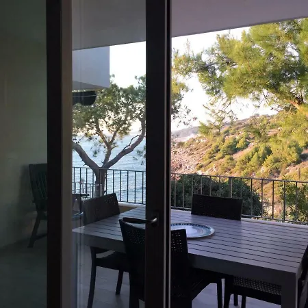 Viadelmare Bed & Breakfast Patu