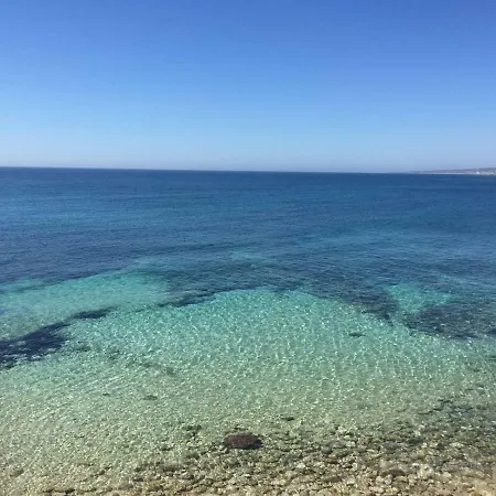 Viadelmare Bed & Breakfast Patu