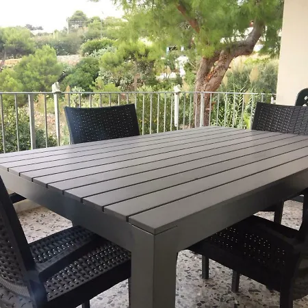 Viadelmare Bed & Breakfast Patu