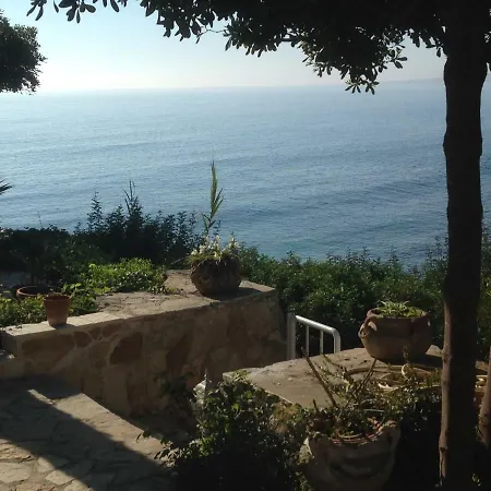 Viadelmare Bed & Breakfast