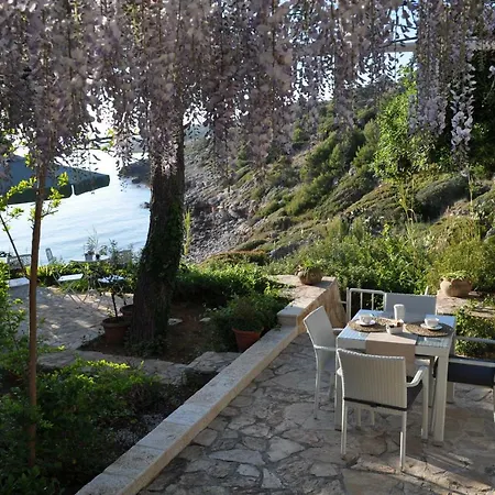 Bed & Breakfast Viadelmare Patu