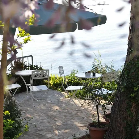 Viadelmare Bed & Breakfast